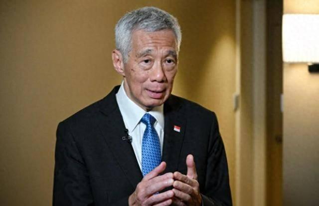 最近网上疯传“印度要超中国”，其实这话是新加坡总理李显龙年初在伦敦随口说的一句推