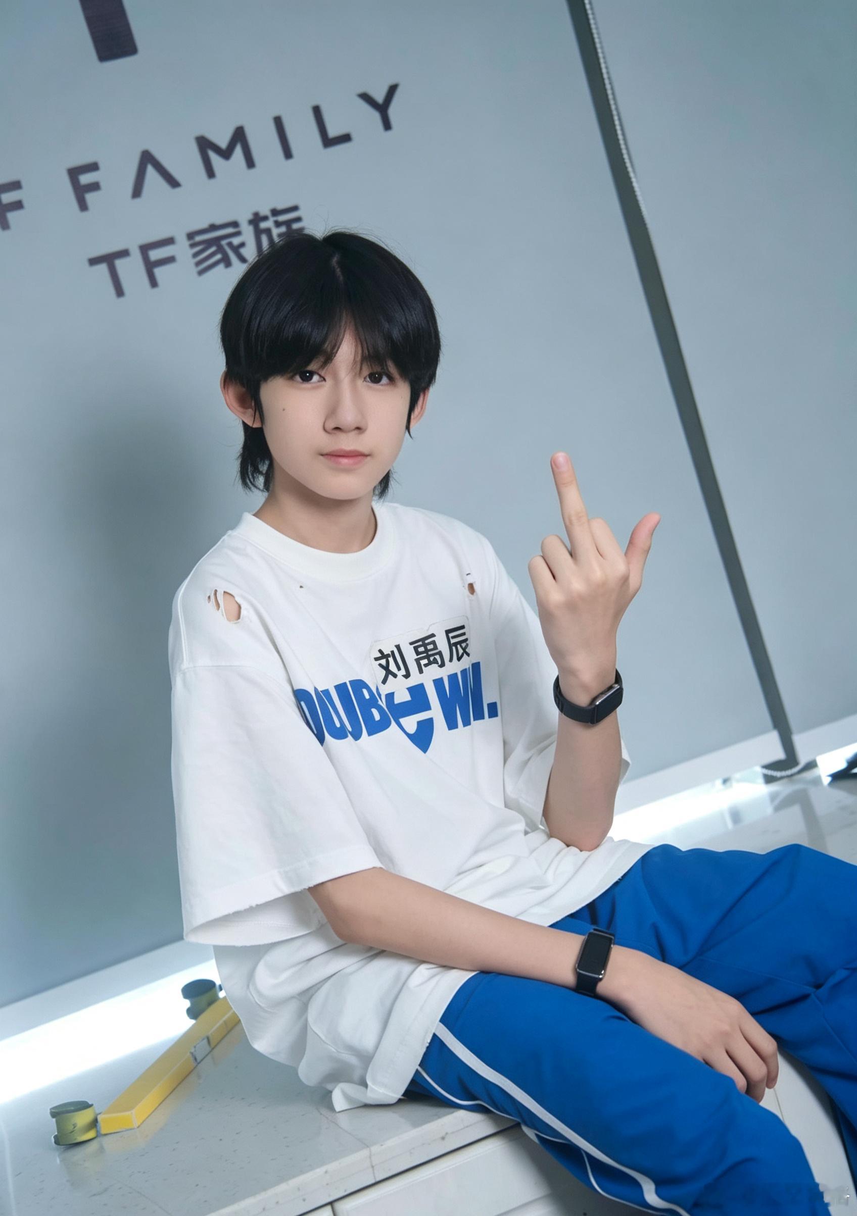 刘禹辰 一些小产出 希望喜欢🫶🏻🥰🥰🥰🥰🥰 