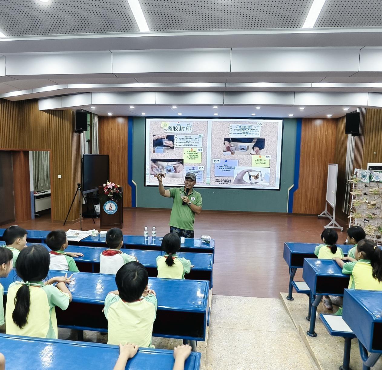 近日，番禺区城管部门建成4个生态科普宣教点，覆盖小学至高中全学段。各宣教点针对不