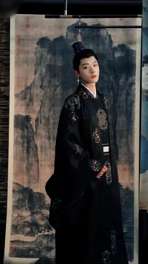 大家晓得吗[祝福]！最近我一直在狂追《柳舟记》，真的忍不住要跟你们好好唠唠！张晚