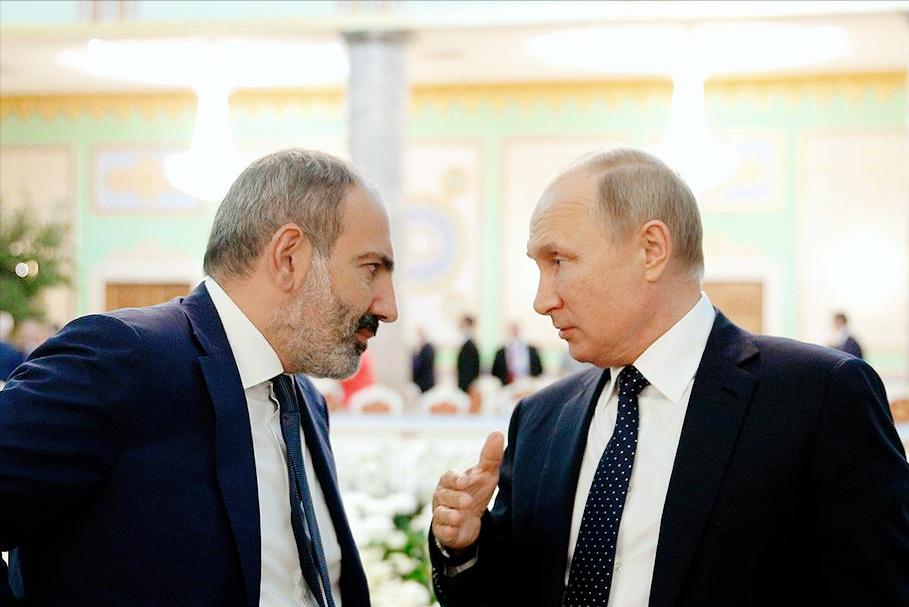 克里姆林宫，普京被昔日“最铁小弟”当众打脸。

4 月 1 日，亚美尼亚总理帕希