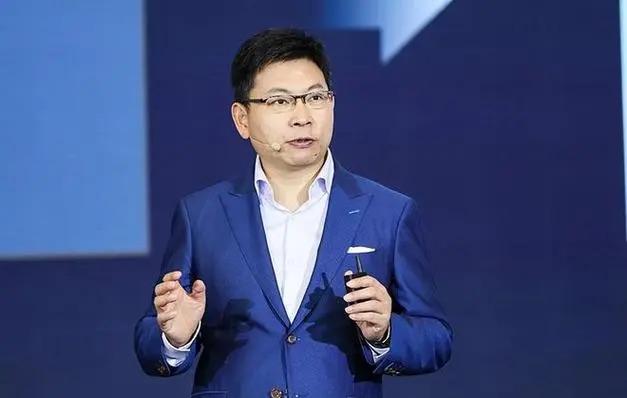 迈巴赫、劳斯莱斯，你们看着办！余承东说，鸿蒙智行“第四界”的车型会远超你们！要卖