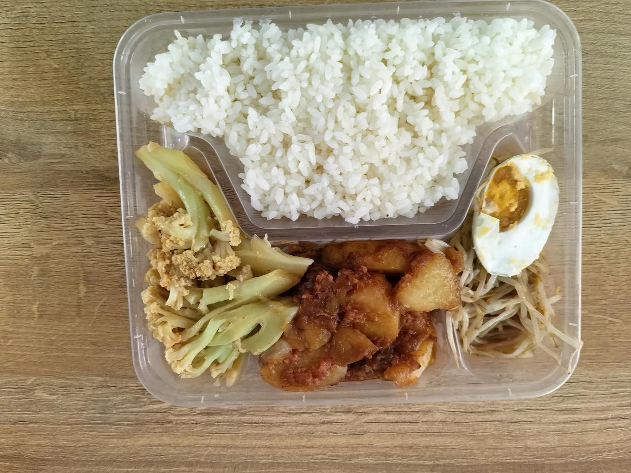 当然，奋起反抗总比逆来顺受任人宰割强。为加拿大点赞！