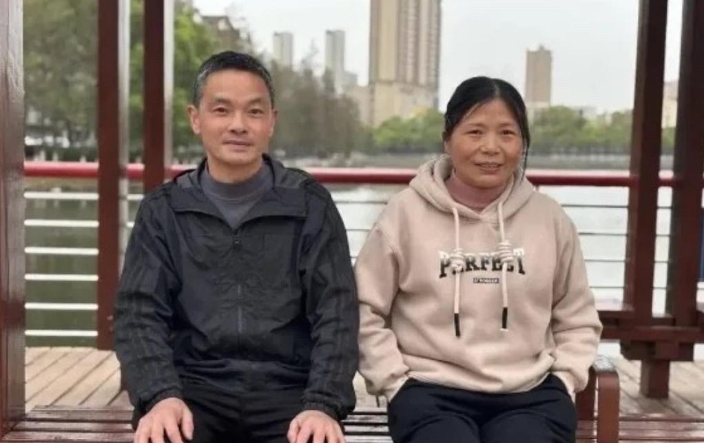 “这样的人品全国罕见！”男子离异后，1岁女儿被判给前妻，两人从此再无交集！不料，
