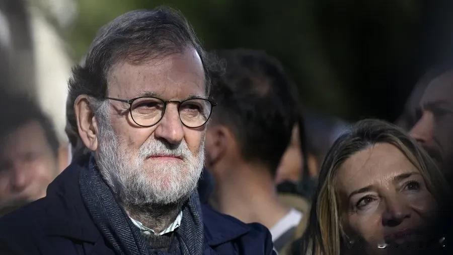 世界杯法西大战还没开打呢，西班牙前首相就给法国队上强度了，人家先在专栏里给法国队