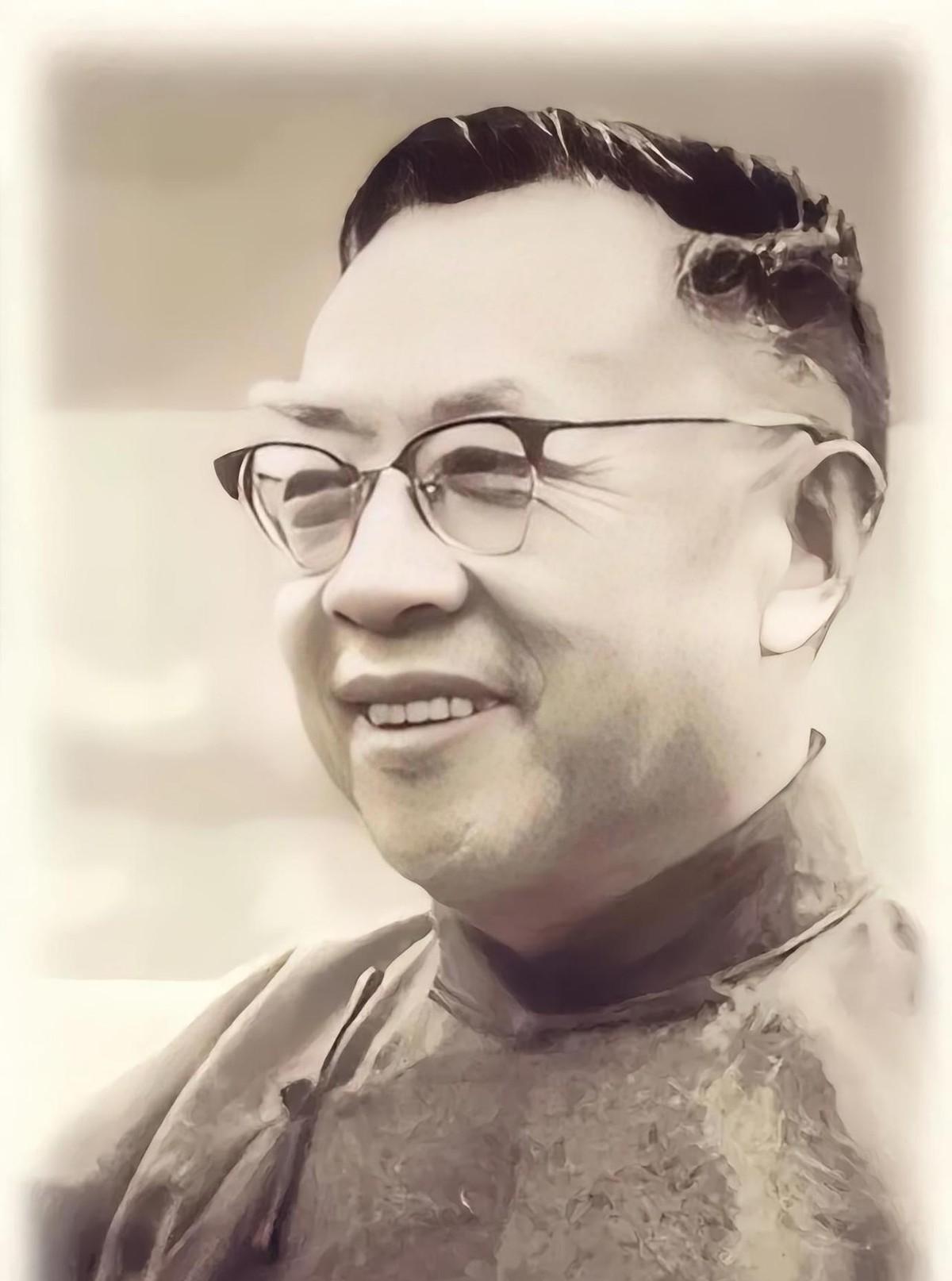 [太阳]1945年，抗战终于熬到了头，满城尽是震耳欲聋的鞭炮与欢庆。可在这喜气洋