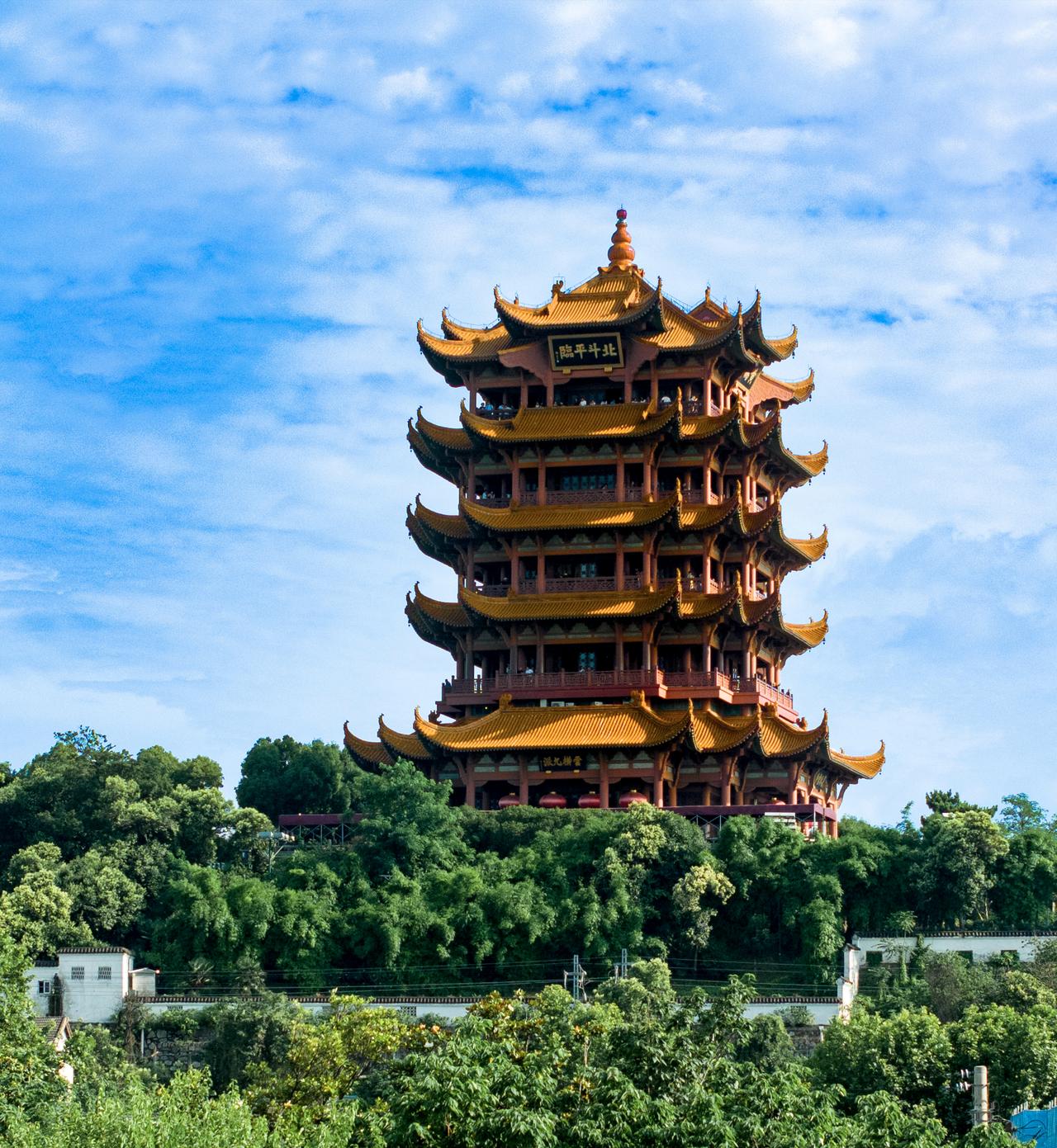 被“天下第一楼”的名头忽悠了太多年！满怀期待打卡黄鹤楼，氛围感确实震撼、古风拉满