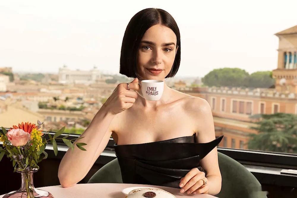 《艾米丽在巴黎》第六季拍摄地定为希腊和摩纳哥，今年五月开拍 