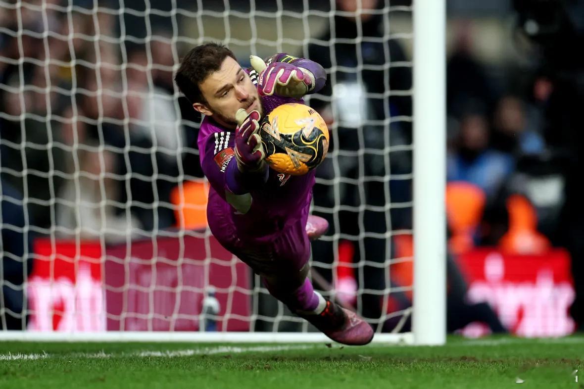 利兹联晋级足总杯16强 伯明翰位居英冠第11位，其实距离升超附加赛区域只差2分，