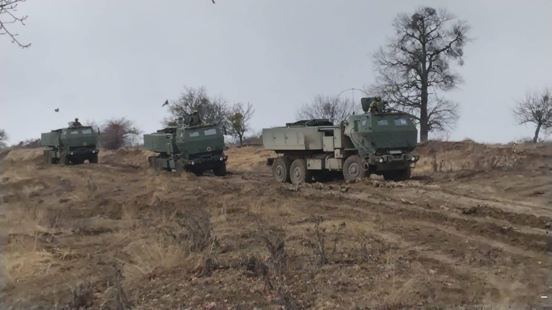 在罗马尼亚进行实弹射击训练的波兰陆军海马斯，摄于2月初每天认识一件兵器兵器影像武