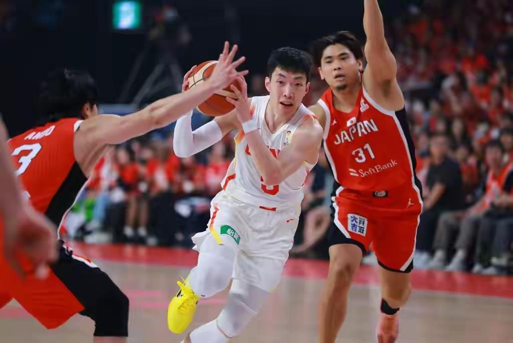 观点｜中国男篮：一场祛魅的比赛，一段祛魅的征程
         这场比赛不仅仅