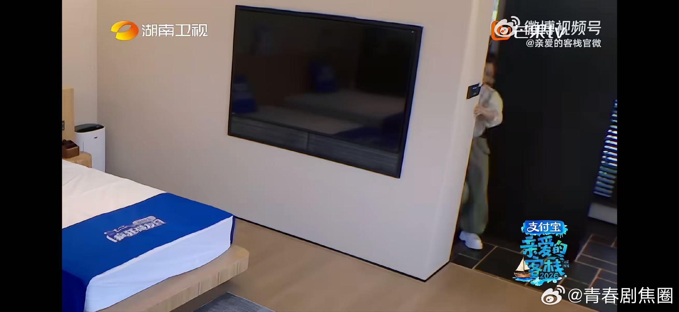 生活重压撤回一个沈月撤回了一个沈月亲爱的客栈刚扛起重物就被门框卡住，沈月这波紧急