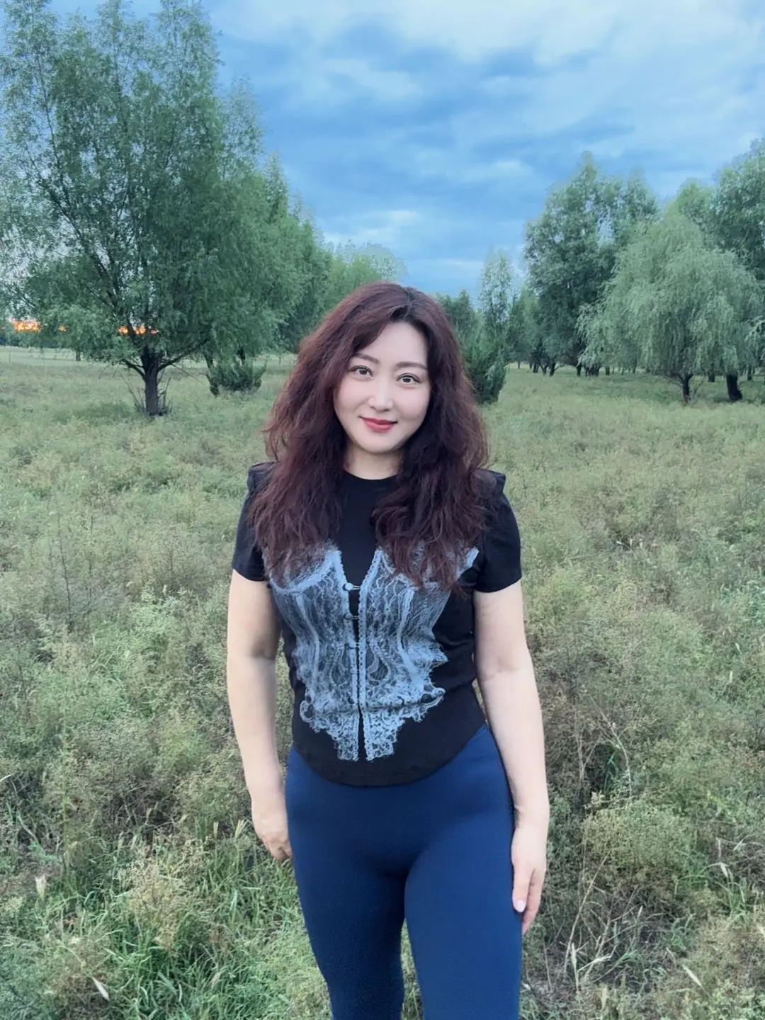 我大概是疯了， 我竟然想在这个全是欲望的世界里； 找一个灵魂默契的人。...