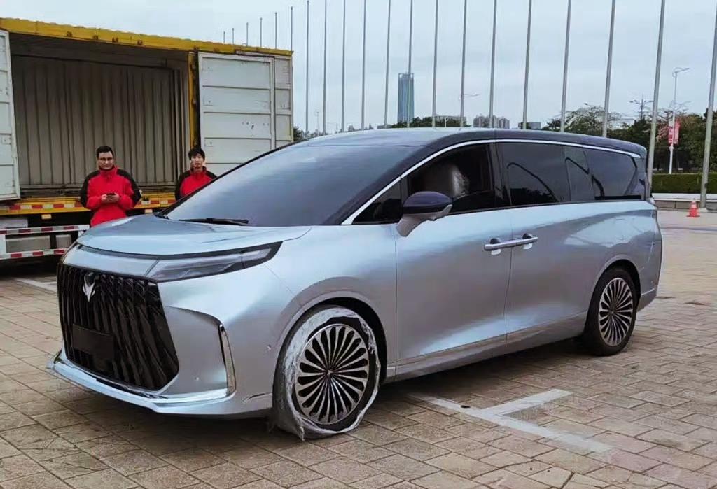 极狐全新MPV实车，大家觉得外观颜值如何？【来自懂车帝车友圈】