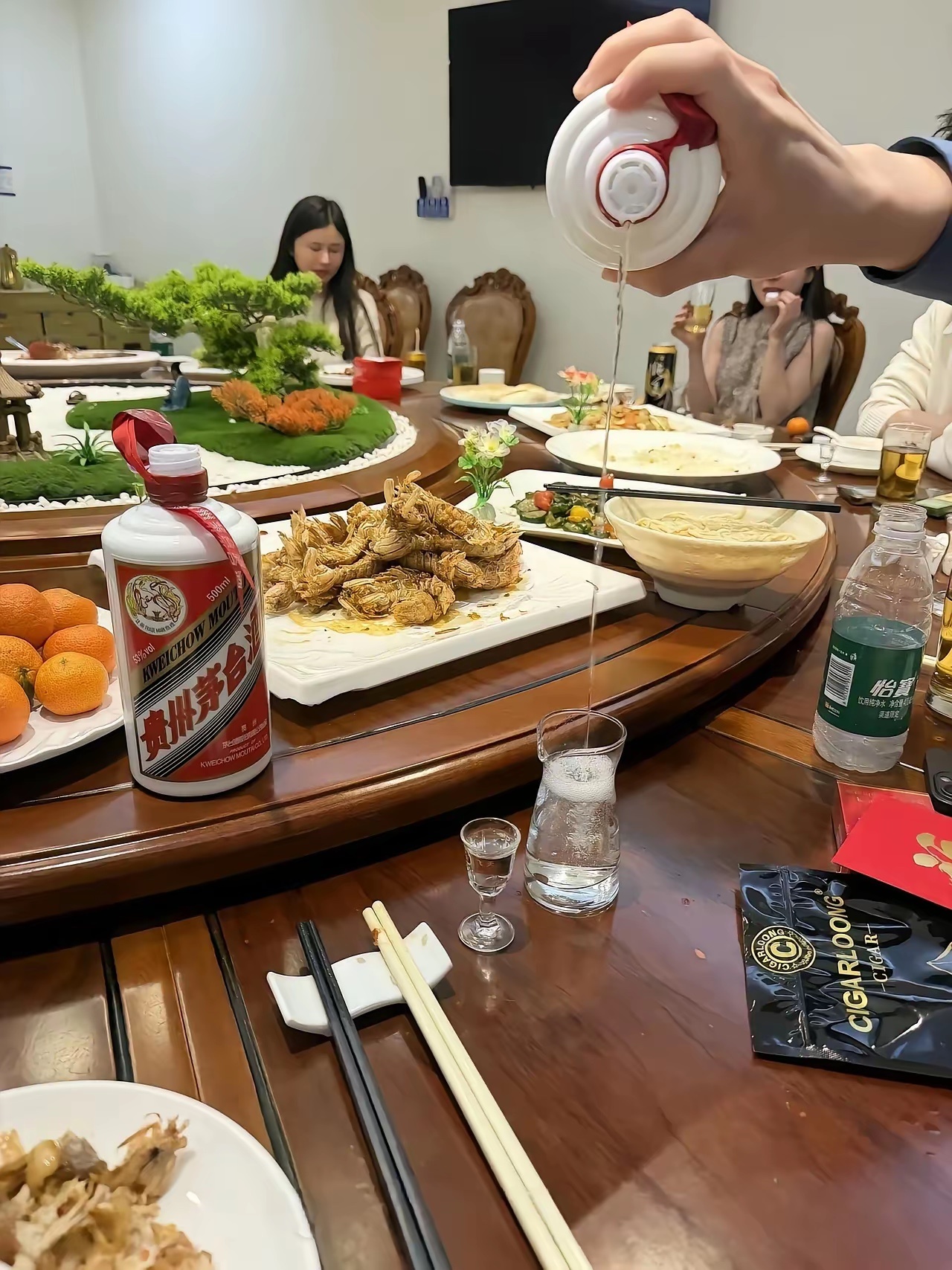 敢这么喝茅台的人绝对是有钱人！ 