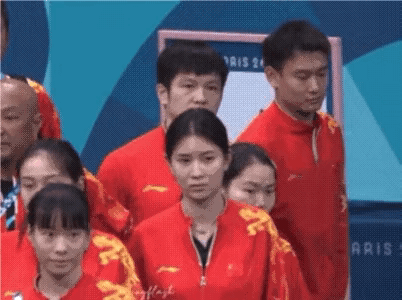 柳丁这个人，人品真的不怎么样。

从他经过樊振东时的表情就可以看出，他对樊振东不