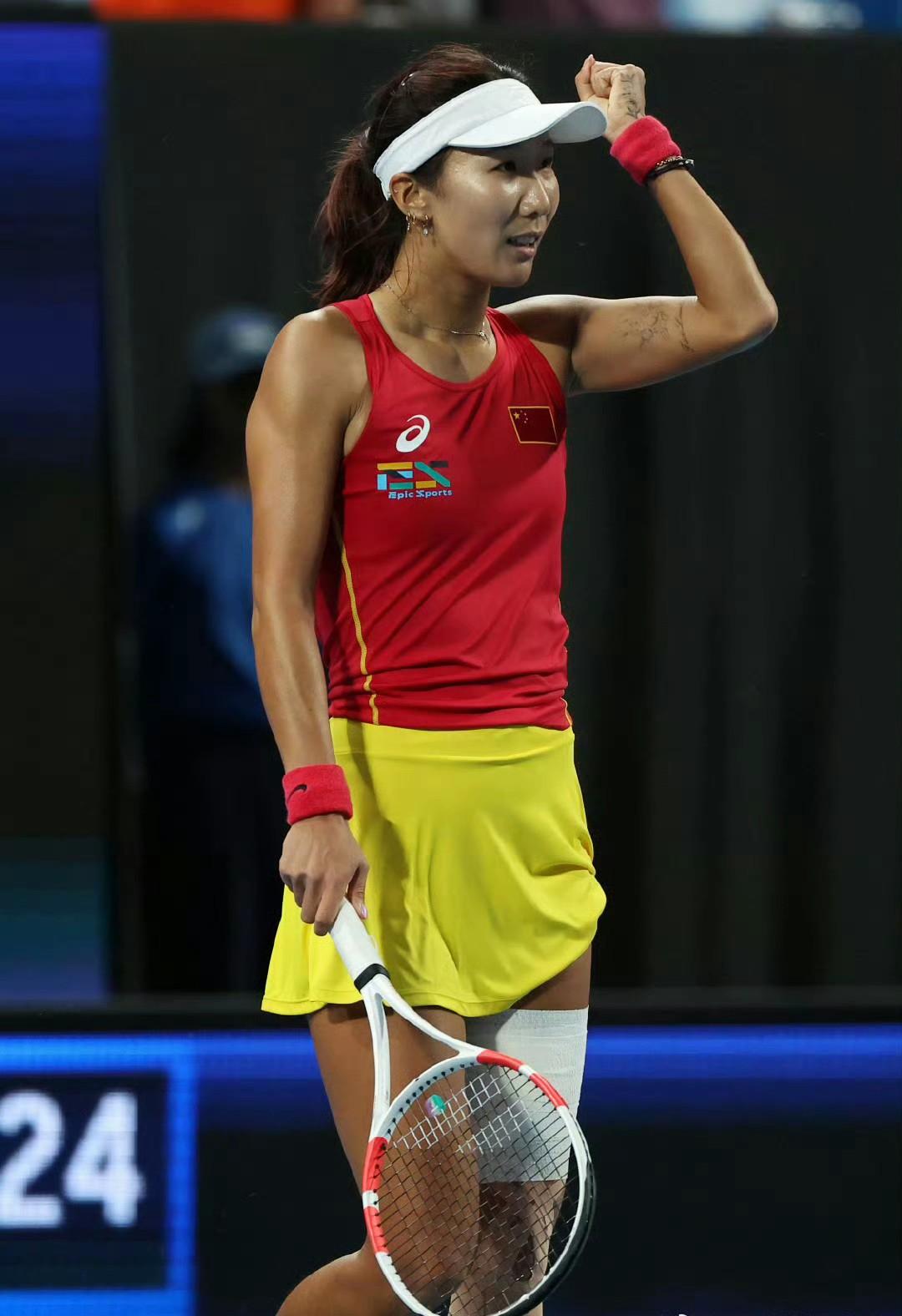 随着高馨妤在赫尔辛基W50女单半决赛
6-4/7-6(2)击败范德罗姆晋级决赛，