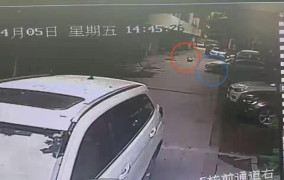 “5岁女童蹲小区路上被特斯拉辗轧身亡”案二审维持原判；律师探讨：“意外与过失的边