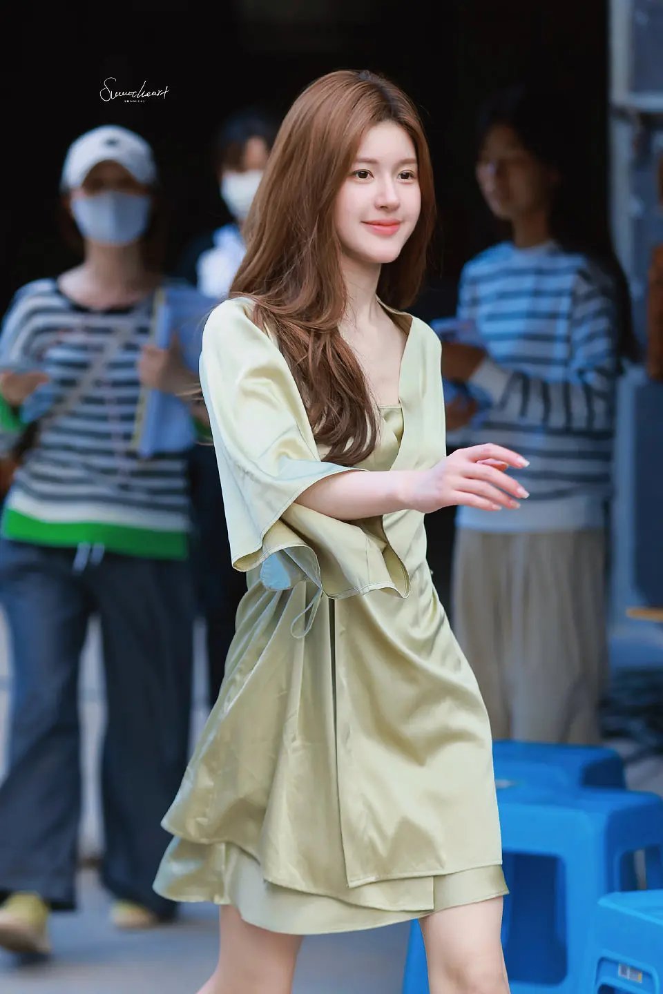 赵露思怎么越来越像刘梓晨了 ​​​