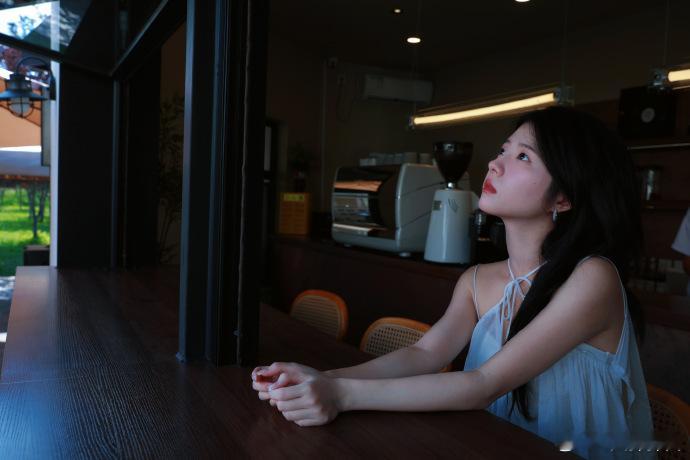 何蓝逗 男人只会影响我拔剑的速度 何蓝逗发言封神，拔剑速度不被情困何蓝逗清醒发言