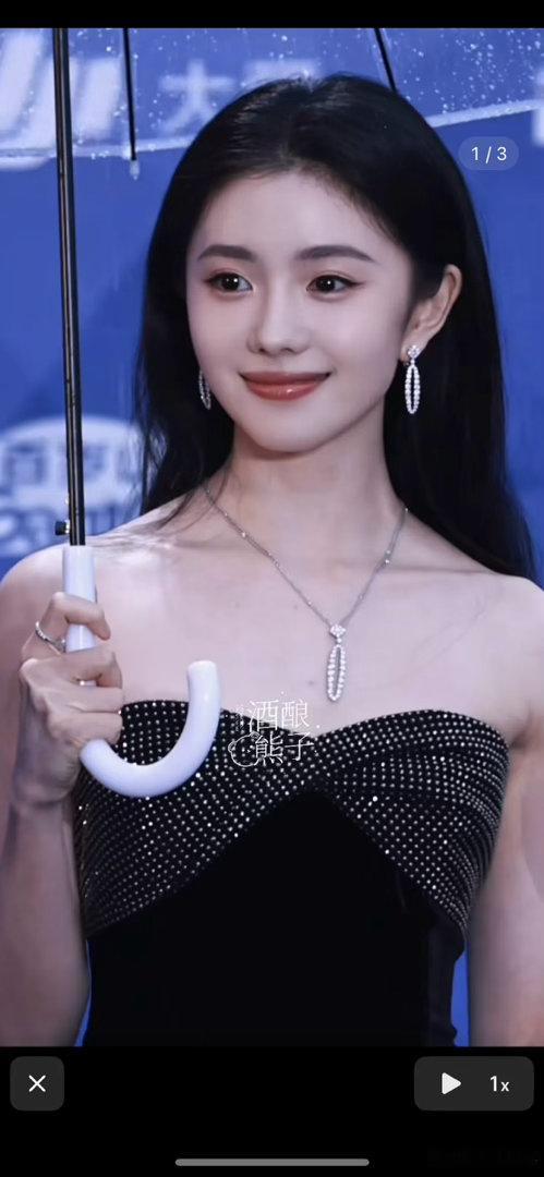 北影节红毯刘浩存出图，状态如何 