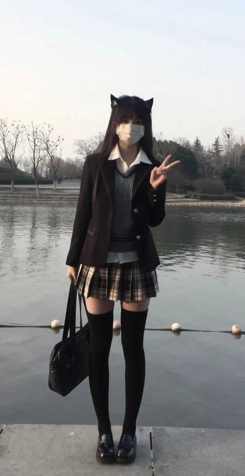 比个耶。
