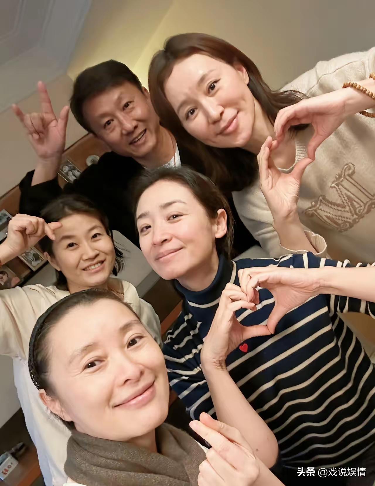 能够在平凡的生活中发现更多的美好瞬间[赞][赞][赞]