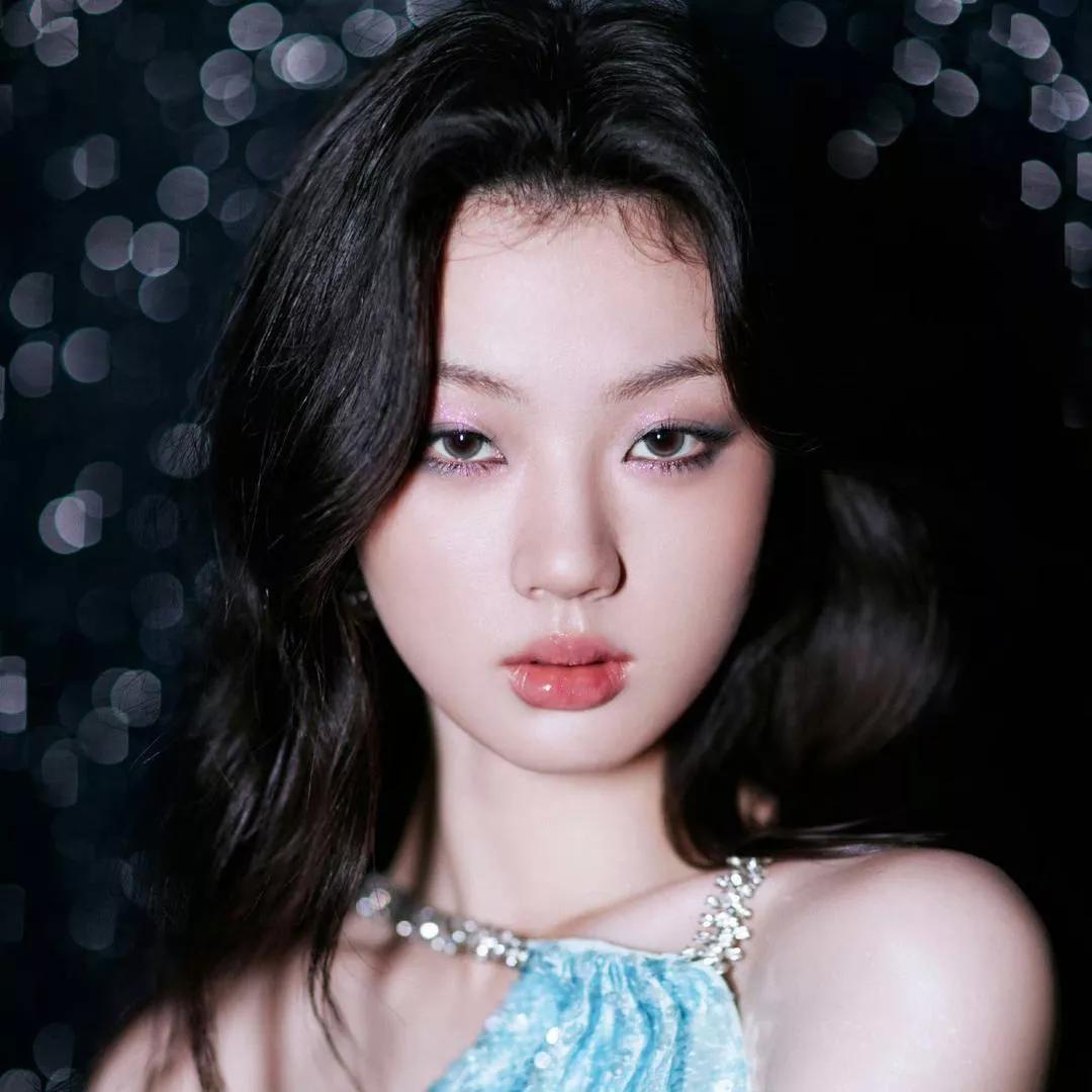 梦幻仙女风，光影交错下的唯美少女气质少女感 梦幻少女感 梦幻少女风 少女的灵动感