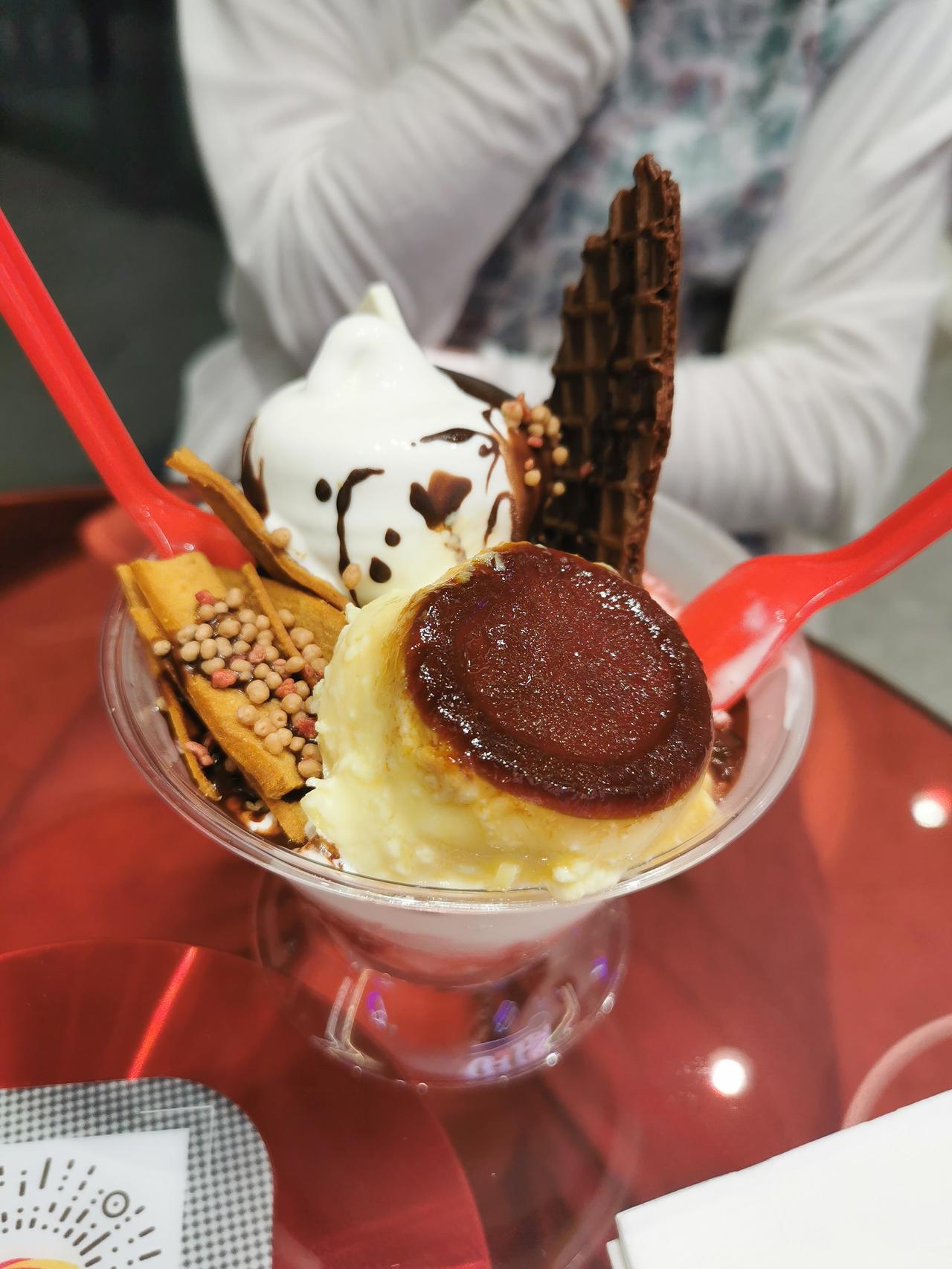 都不知道大家请假有多难，压根不允许换班，而且一点也不感谢和自己换班的同事。为什么