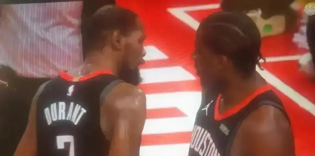 1.15亿锁死骑士！
 
骑士三核心下季工资1.15亿，占全队八成。想补人？先卖