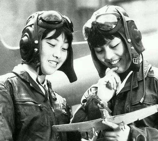 1964年的一天，许世友的女儿许华山和朋友一起参加招飞体检，原本只是给朋友壮胆，