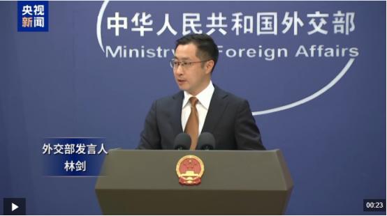 替俄参战被关整整一年，两名中国公民等来外交部回应！大家都以为中方会向乌克兰强势施
