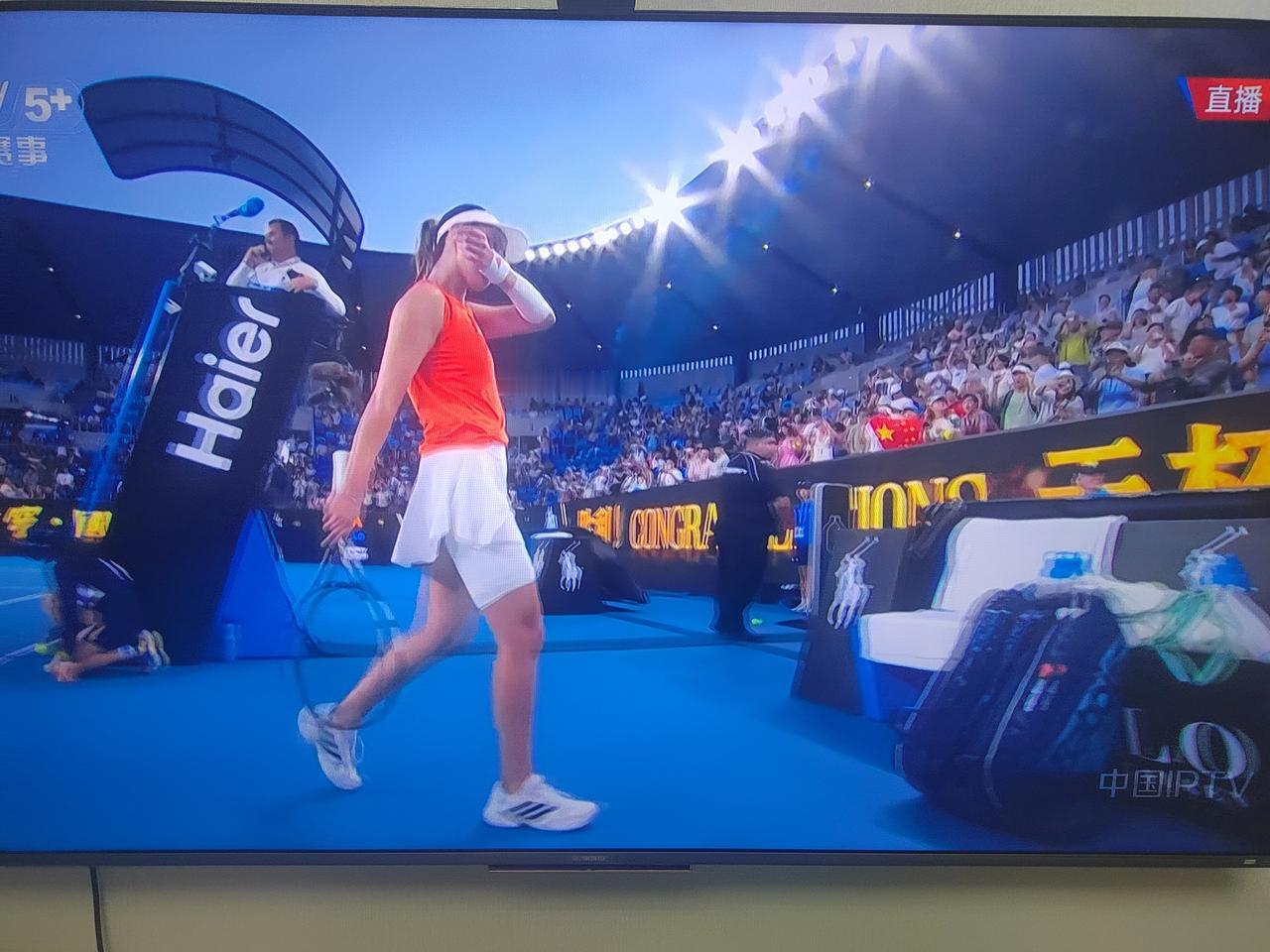 大心脏的王美人王欣瑜，直落两盘战胜诺斯科娃！
真吓人啊，第二盘第三局的时候，王欣