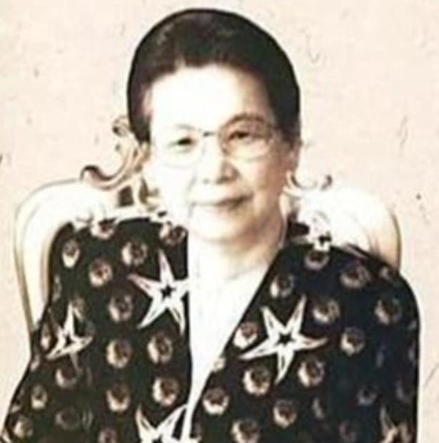 1988年，杨尚奎遗孀水静要去美国，李先念得知后，立马下令：“查查领事馆发证的人