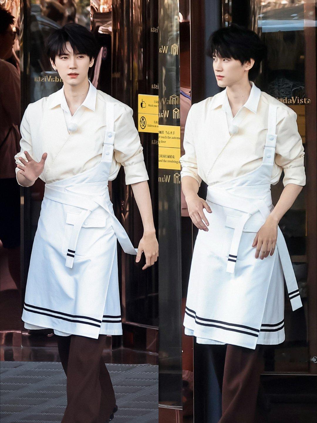 周翊然首次录制跑男奔跑吧 少年一袭白衣，笑容比泉州阳光还亮。周翊然首登跑男，状态