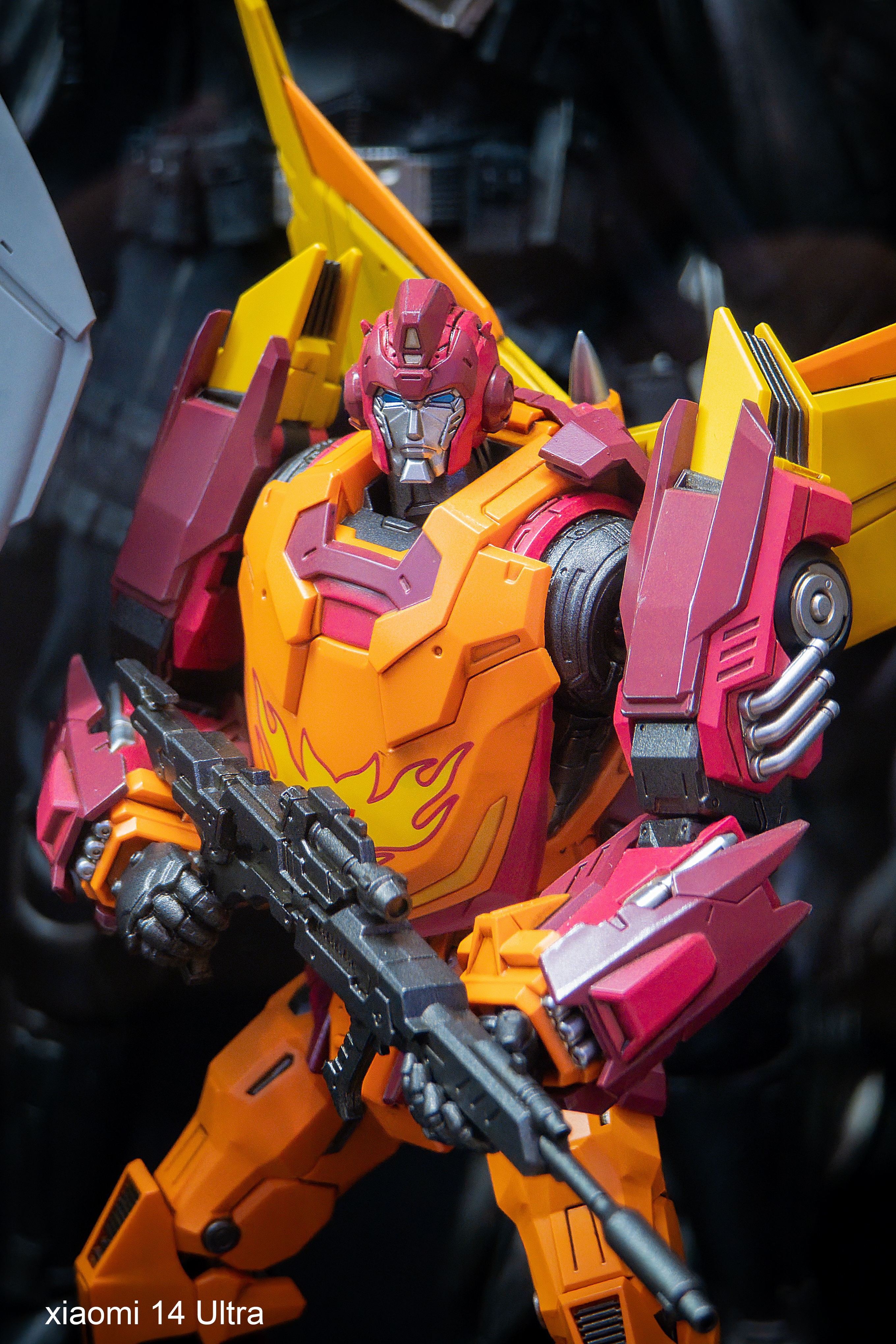 变形金刚摄影后期：聆听猎人    聆听猎人的小米14Ultra