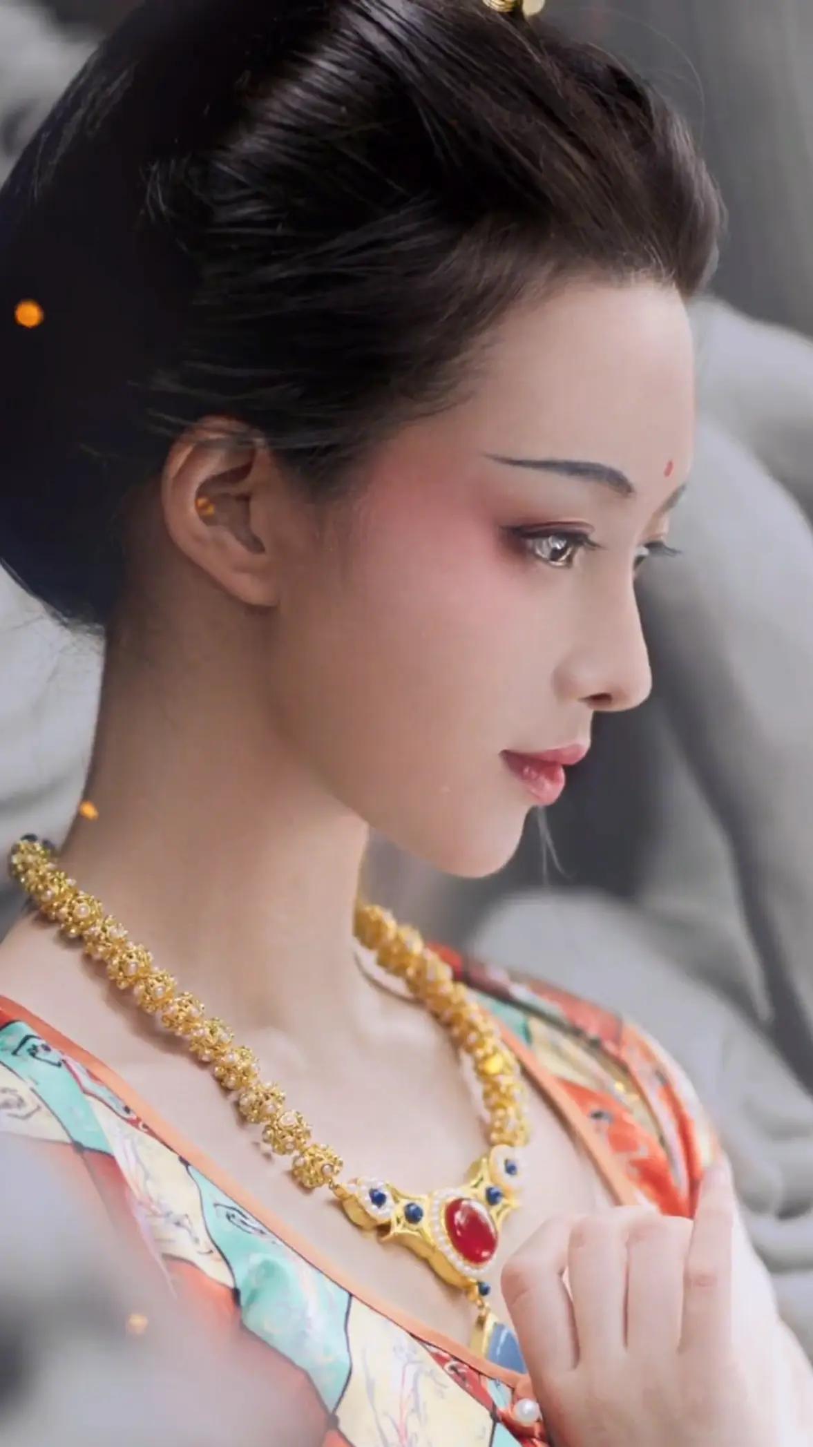 2021年底，浙江台州一名26岁女孩被确诊为“慢性骨髓炎”，这种病被称为“不死癌