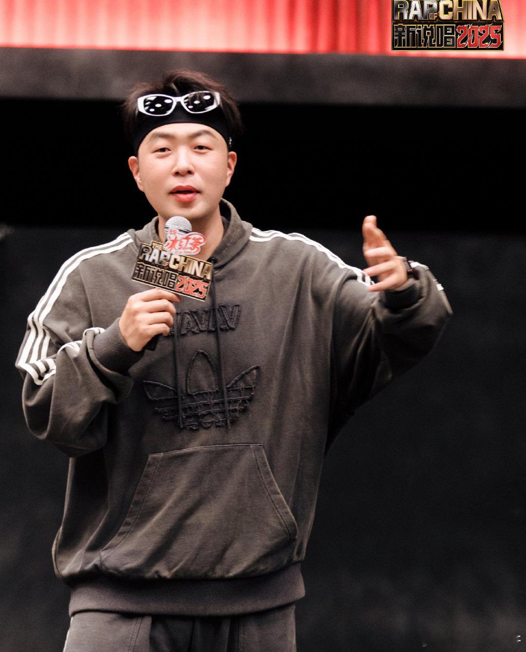 泰格西说哭杜海涛新说唱2025 上一秒燃炸表演，下一秒热泪盈眶！泰格西憋着劲要获