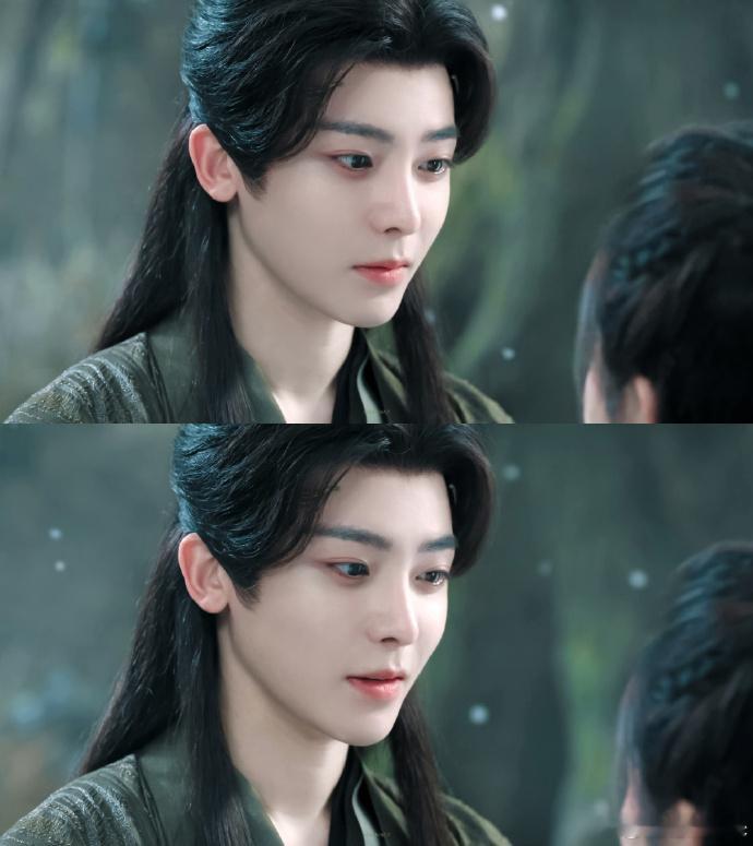 侯明昊好帅家人们！侯明昊的颜值真的太有冲击力了，不管是古装还是现代装，都能帅出新