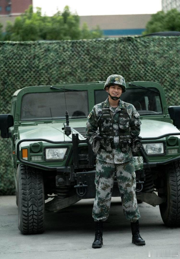 二刷《兵自风中来》，欧豪太帅了，不愧曾经被海清称为“我的神”的人。军旅剧《兵自风
