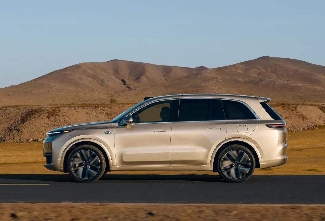 碳酸锂价格大降，电车还没跌成“白菜价”？