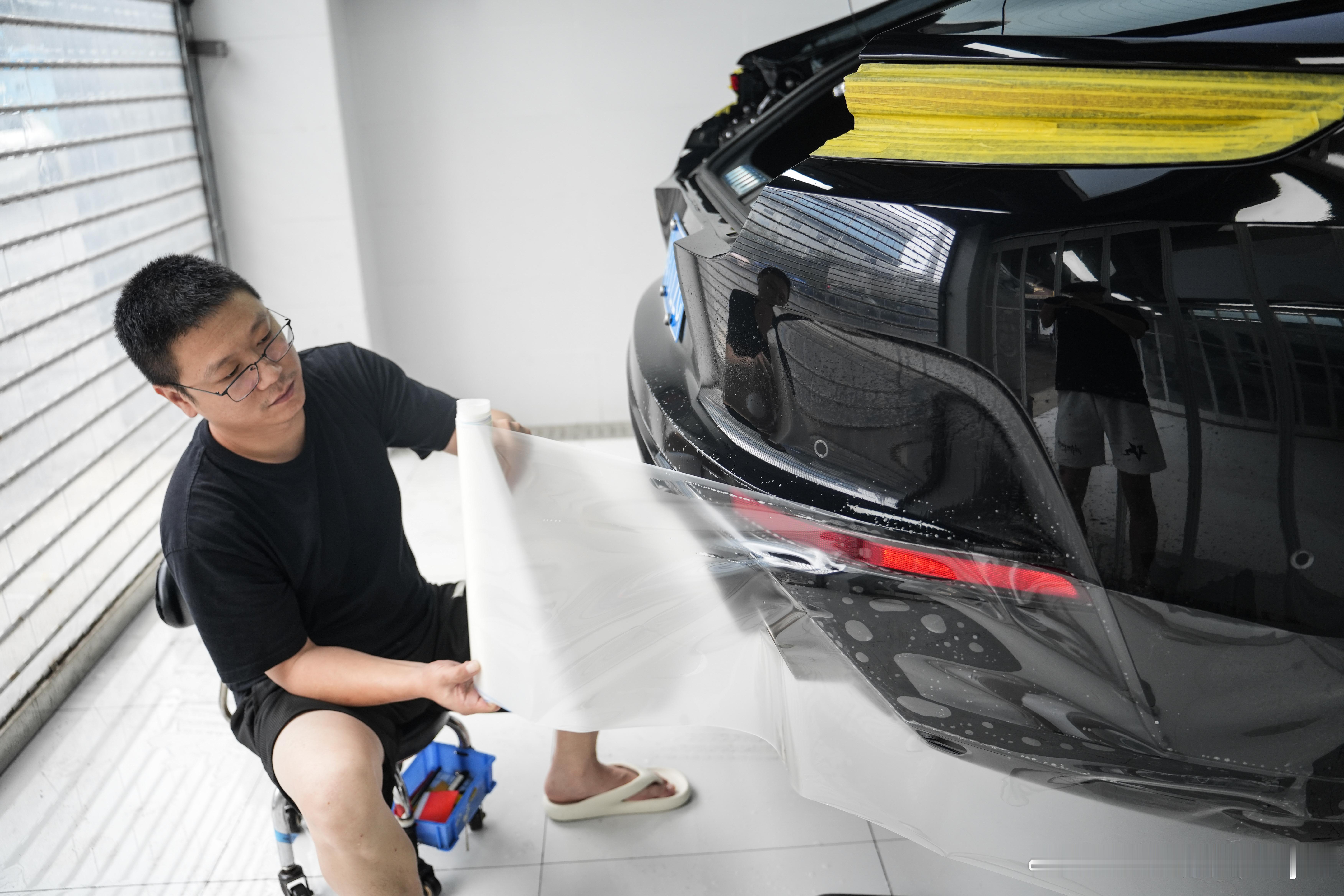 保时捷帕拉梅拉976 外观升级更换SD(Sport Design)空气动力学套件
