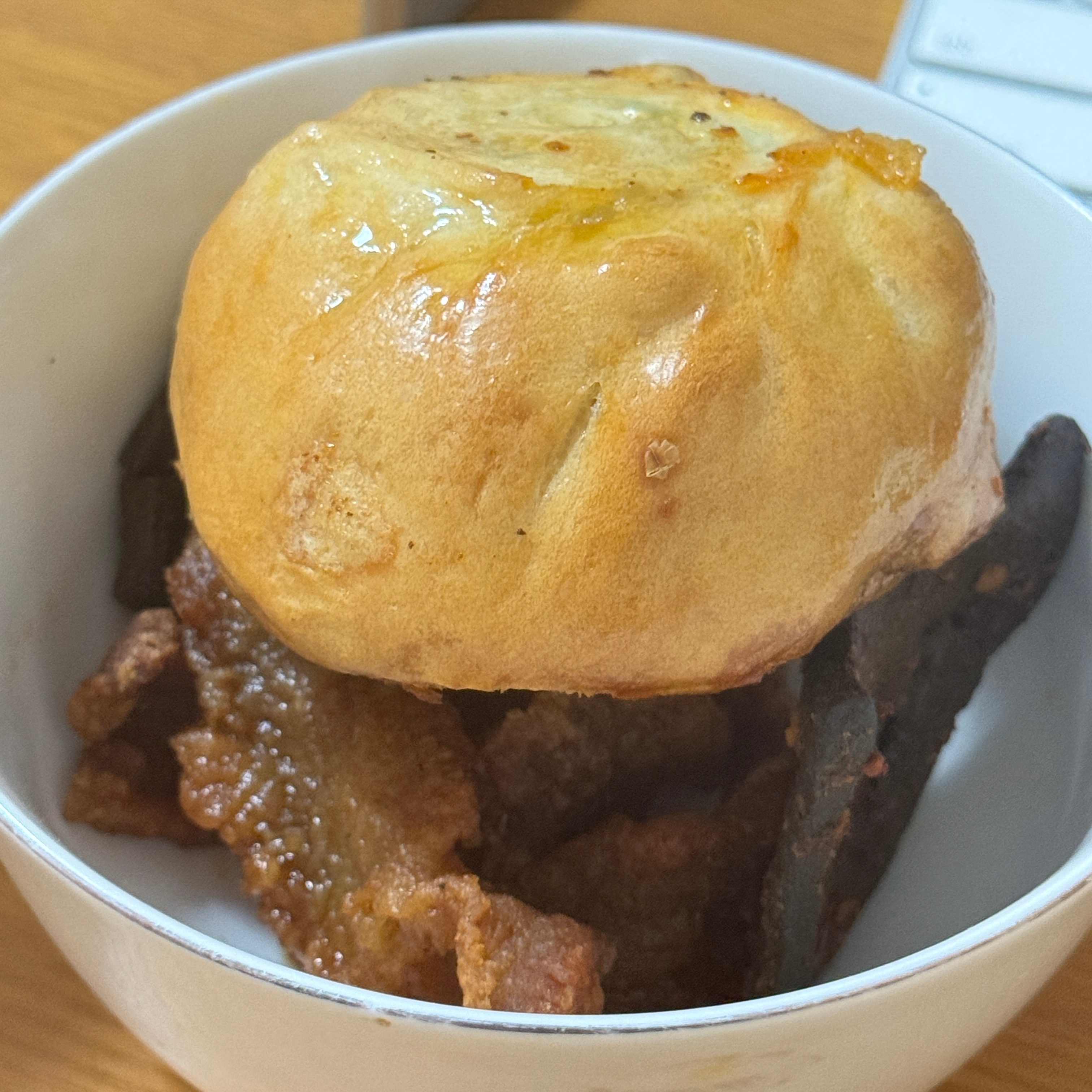 回家第一顿 我妈做的包子我爆改了一下烤包子hhhhh 