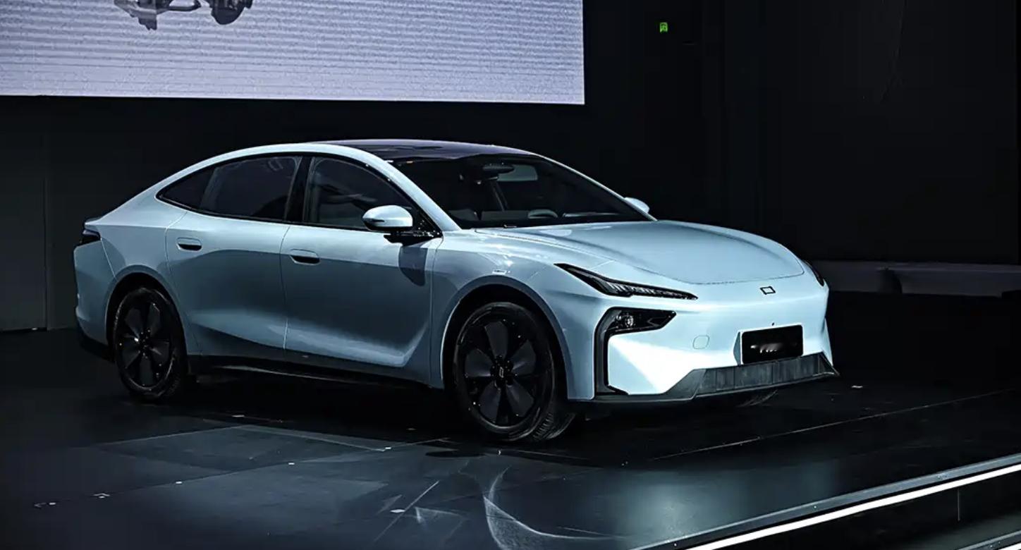 奔腾悦意08最新官图来了，提供纯电/增程动力，搭载激光雷达，大家觉得好不好看大v