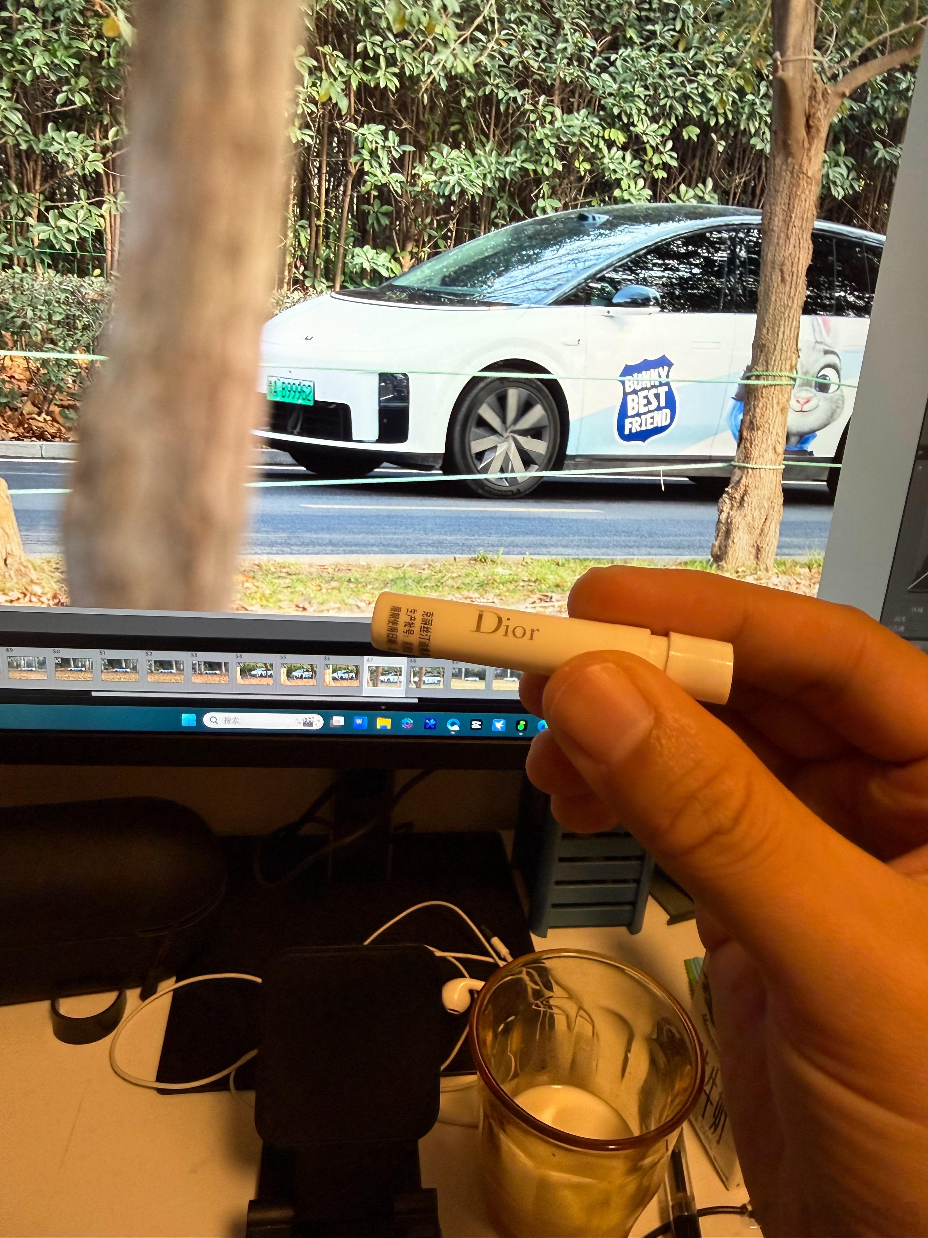 这东西是真的好闻啊！我一老爷们每天晚上都要闻一下！迪奥