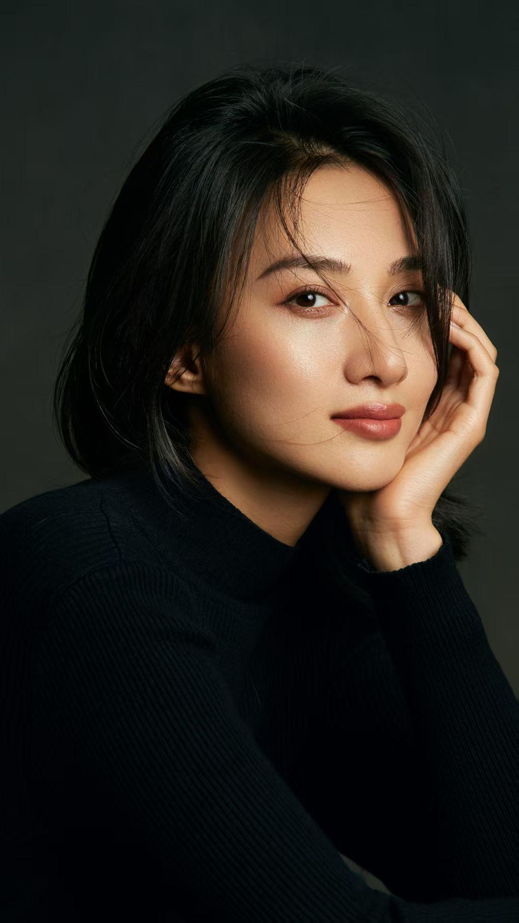冯文娟，1989年生于河北保定，内地女演员，毕业于中央戏剧学院。2012年出演《