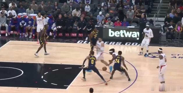 回顾祖巴茨经典战：面对新东家步行者，狂砍31+29率队取胜1234开场第一攻雷击