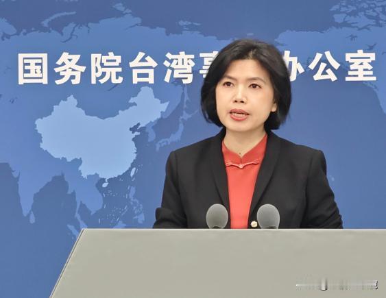 民进党封杀金门联署的禁令，还没传出台北，就被厦门海面上的一根重型桥塔直接碾碎。这