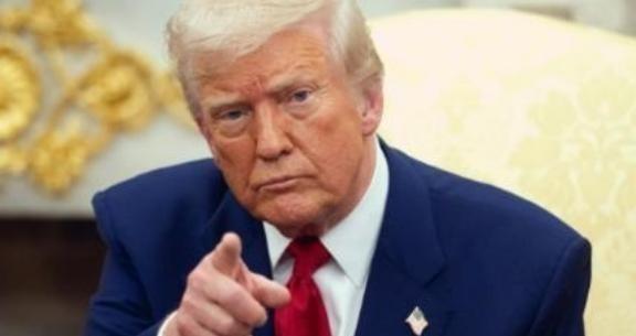 美国在赌，中国也在赌，美国赌中国不敢武力收复台湾，不敢打日本，而中国则在赌美国不