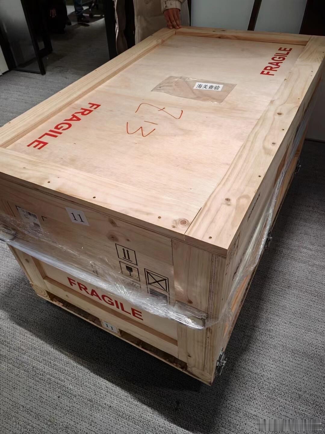 曝英伟达已开发芯片定位技术我们老板豪掷！刚刚入手 8 张英伟达 H200 显卡又